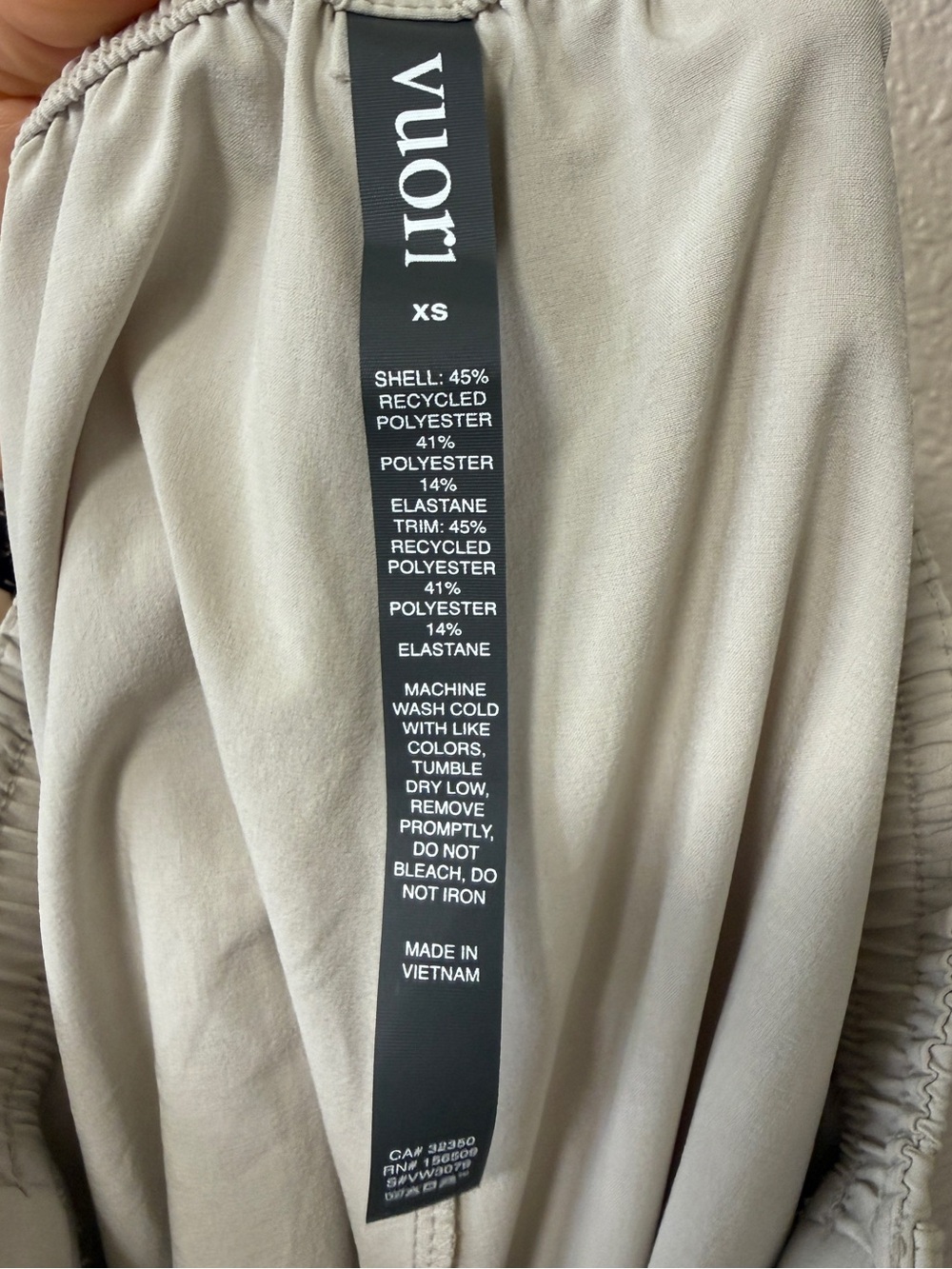 NWT Vuori Villa Trouser Short XS Beige Athleisure Casual Summer High Waist Short - Picture 8 of 9